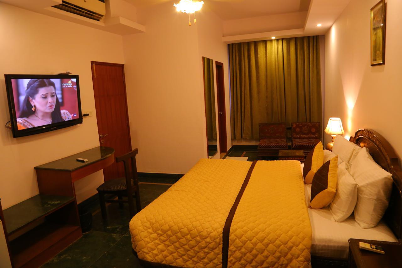 Magsons Resorts Vrindavan Kosi Екстер'єр фото