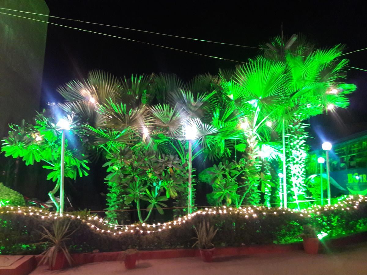 Magsons Resorts Vrindavan Kosi Екстер'єр фото