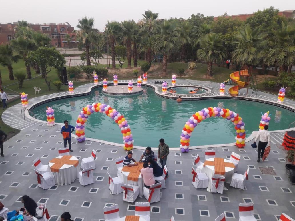 Magsons Resorts Vrindavan Kosi Екстер'єр фото